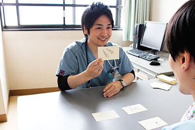 言語療法によるリハビリのイメージ３